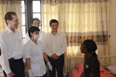Dịch Ebola: Người đến từ vùng dịch